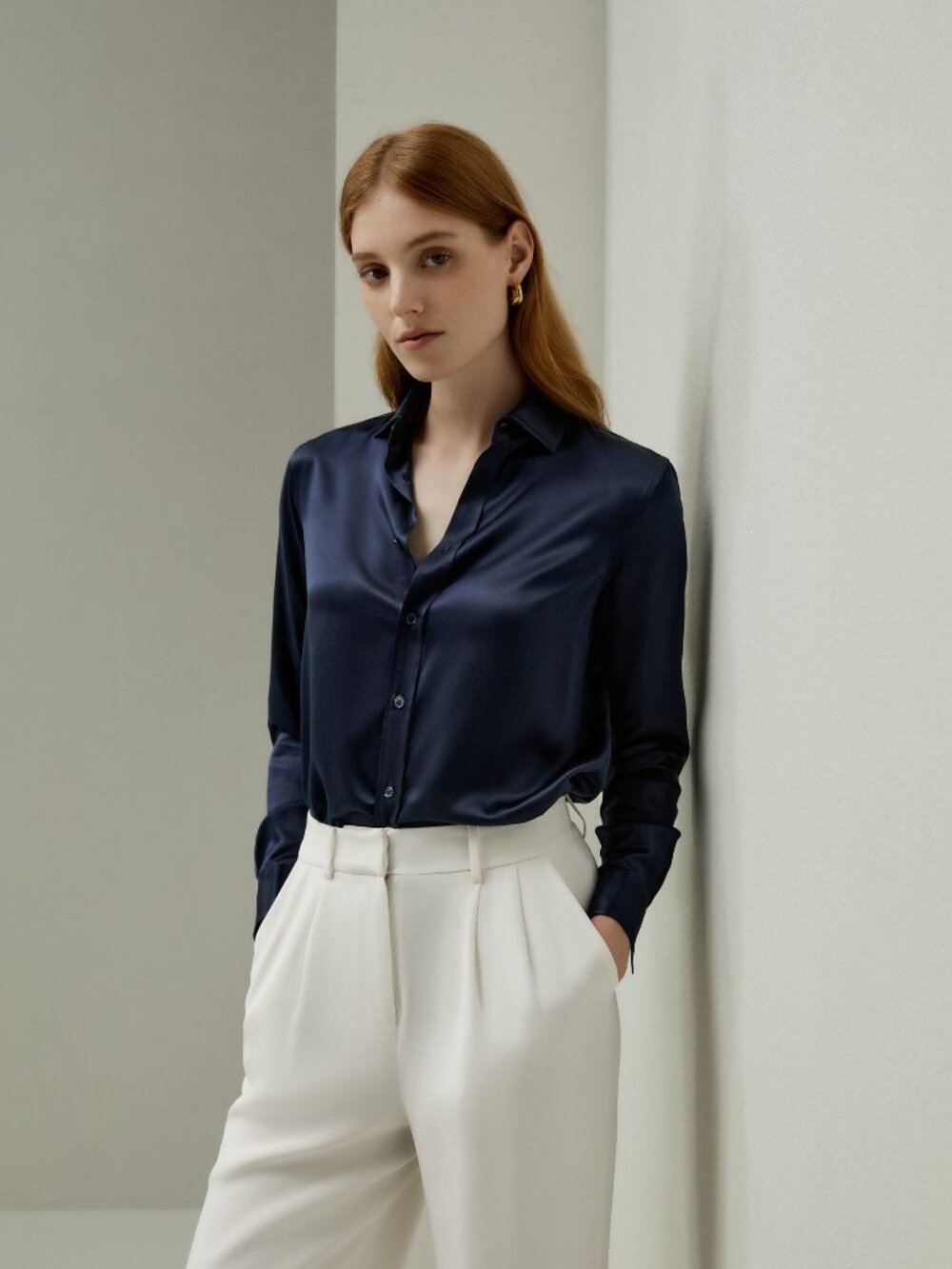 Lilysilk Tailored Silk Shirt in Navy Size 8 NWT